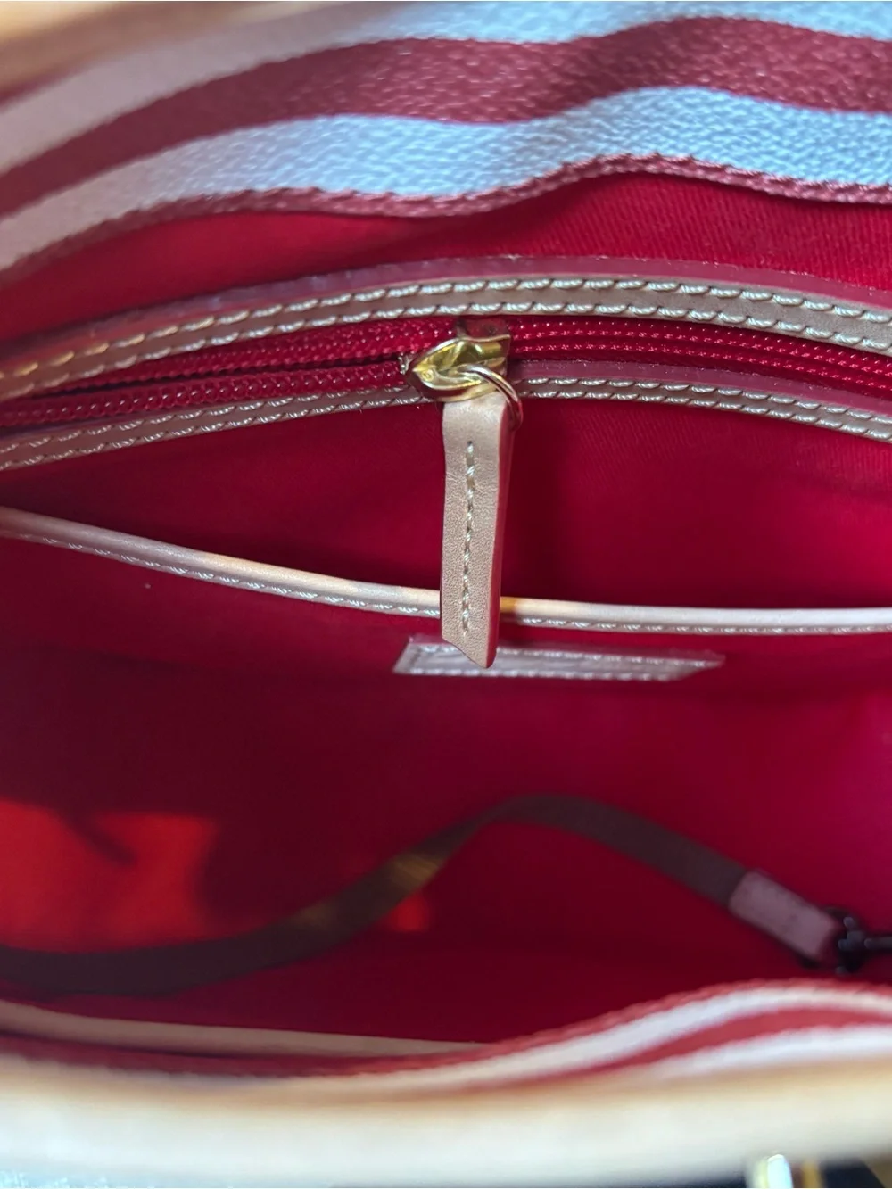 Dooney & Bourke Red and White Striped Shoulder/Messenger Bag with Tan Trim - Picture 4 of 8